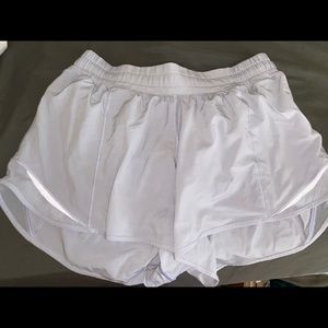 lululemon hotty hot short 4 inch daydream